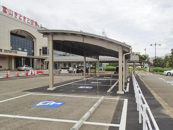 富山空港身障者用駐車場新築工事